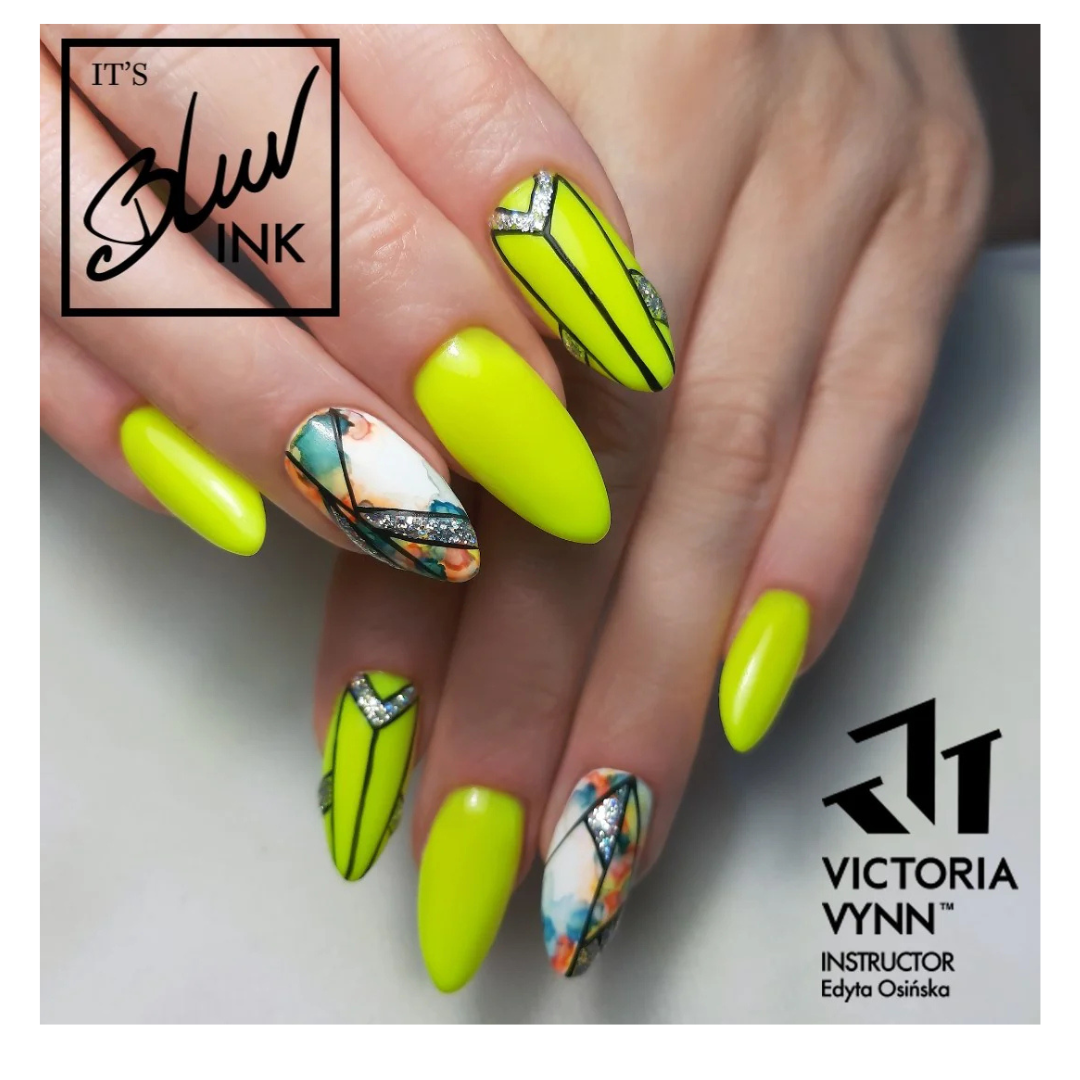 Victoria Vynn™ - Salon Gelpolish | #057 Neon Yellow TPO HOUDBAARHEIDSDATUM 8/26 - 03/28