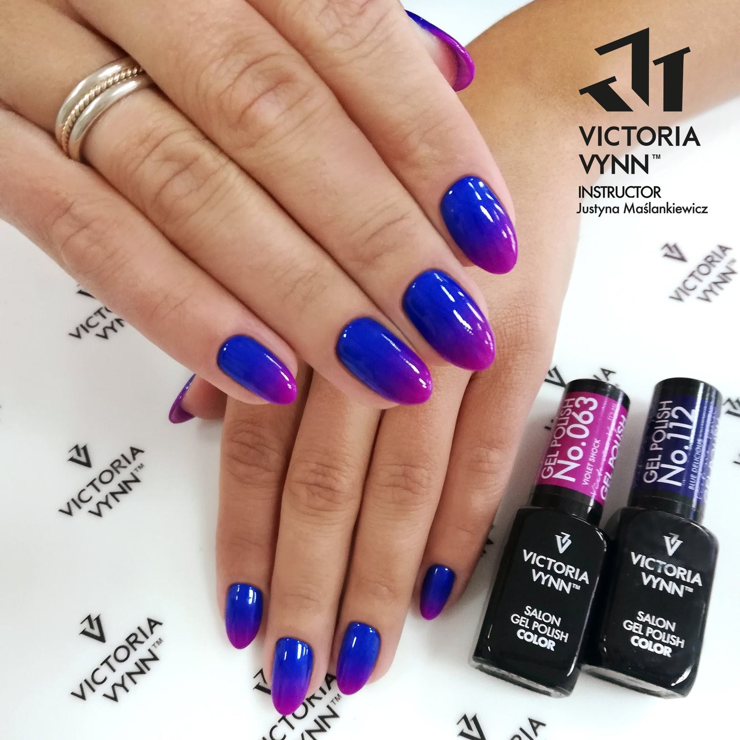 Victoria Vynn™ - Salon Gel Polish | #112 Blue Delicious TPO Houtbaarheidsdatum 10/2025