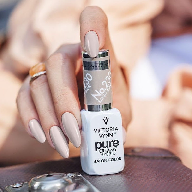 Victoria Vynn™ - Pure Creamy Hybrid | #230 Sandy June